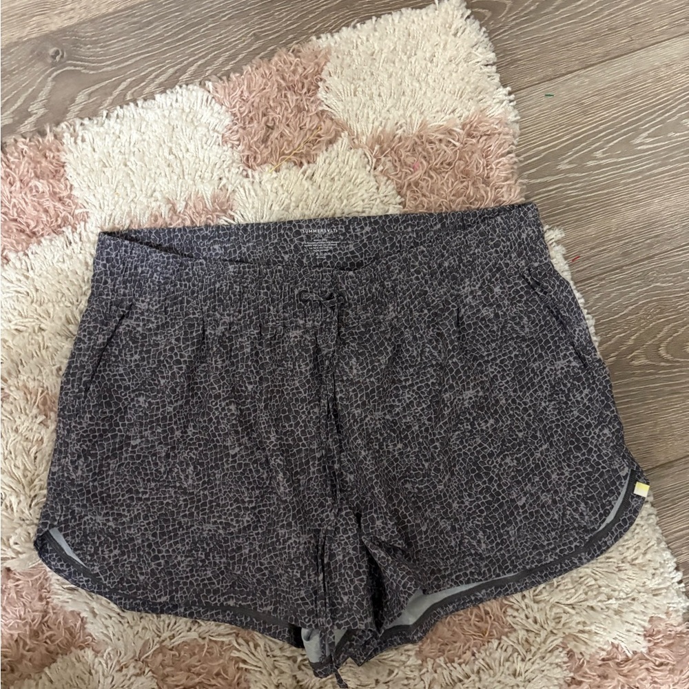 Summersalt Women's Gray Textured Athletic Shorts